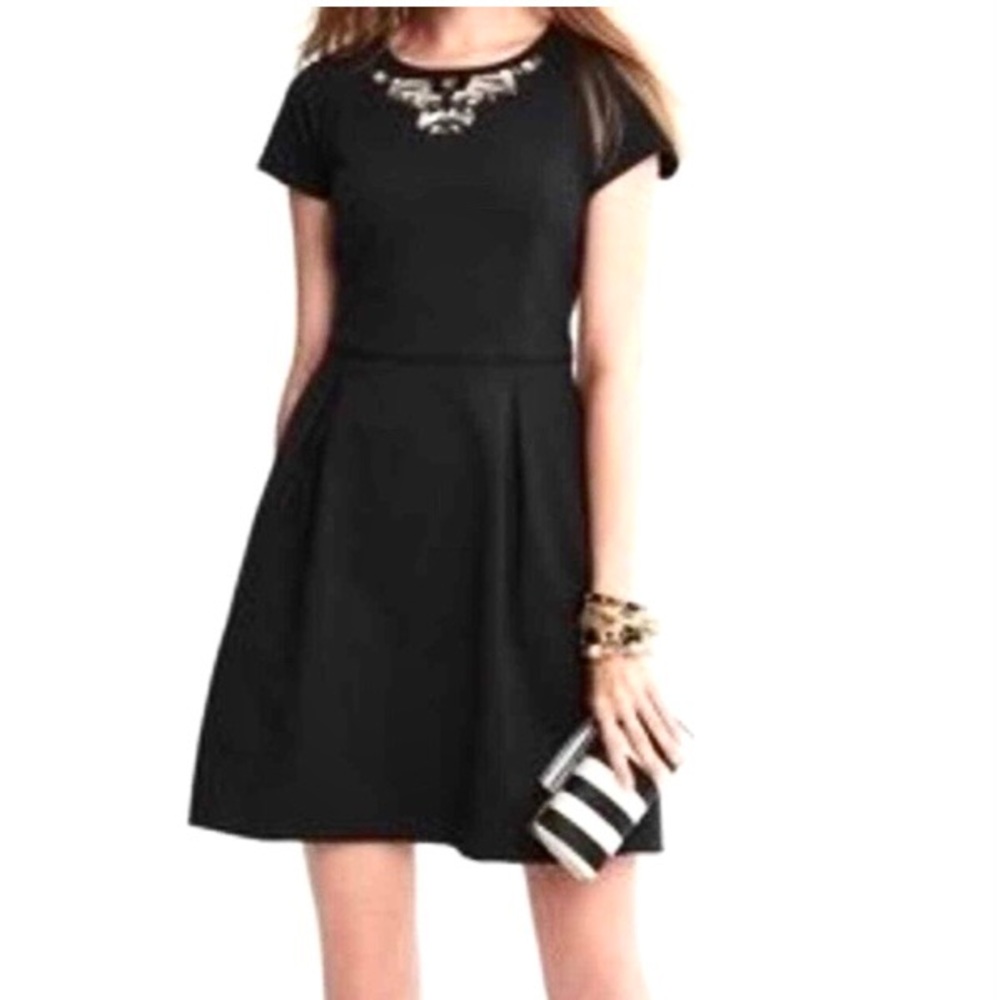 Banana Republic Jewel Neckline Dress Women’s Size 6 Ponte Knit Fit and Flare